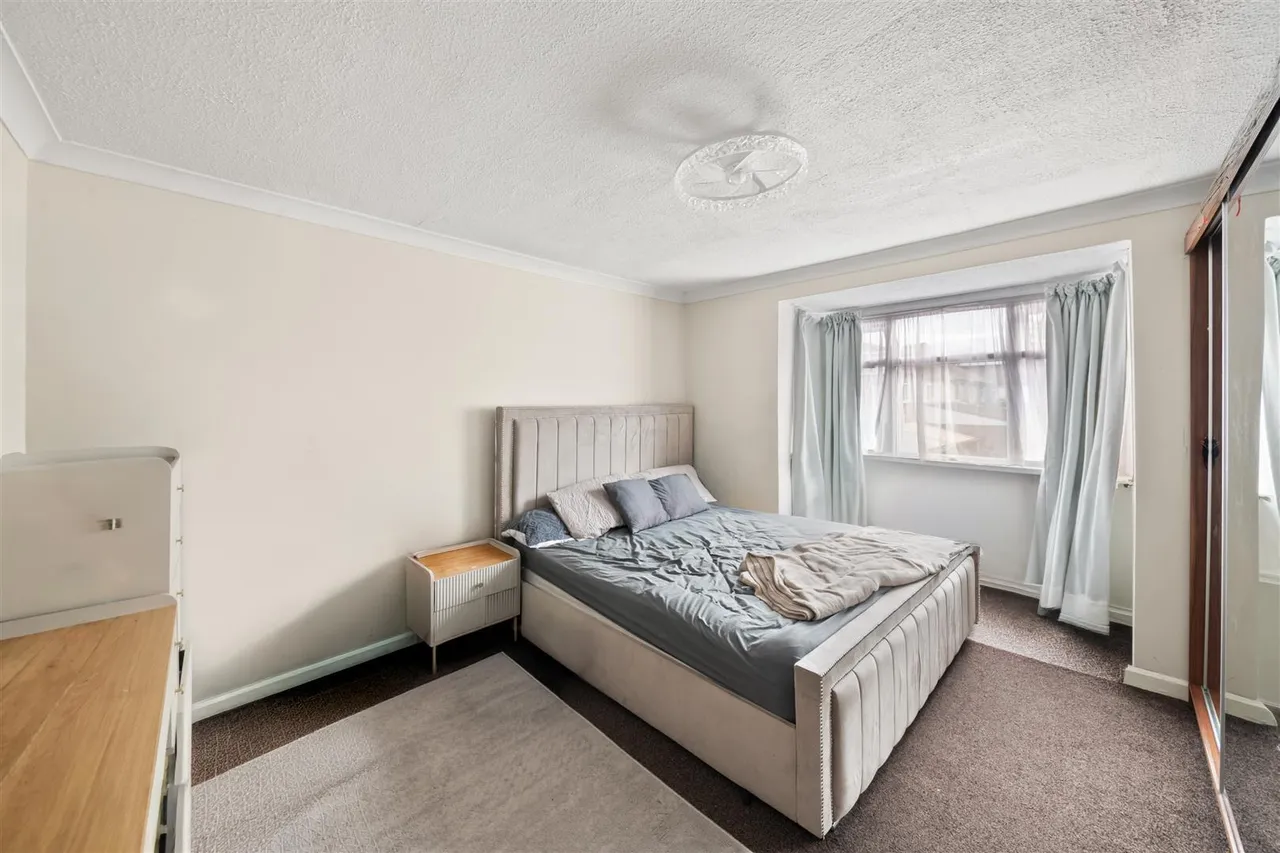Richmond Crescent, Slough, photo 10