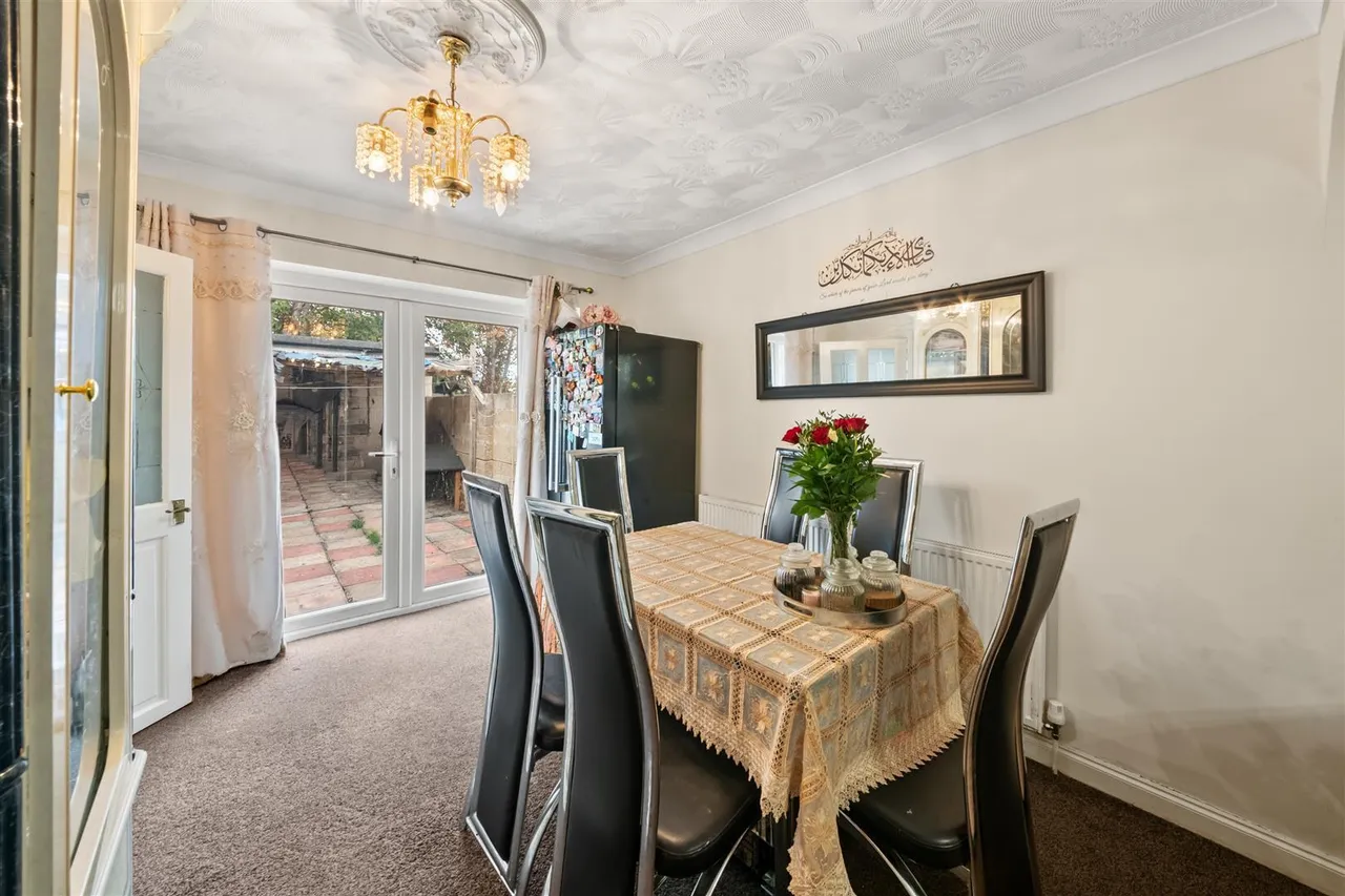 Richmond Crescent, Slough, photo 6