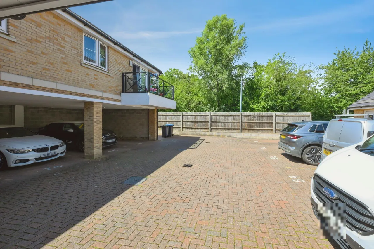 Blenheim Square, Epping, CM16, photo 14