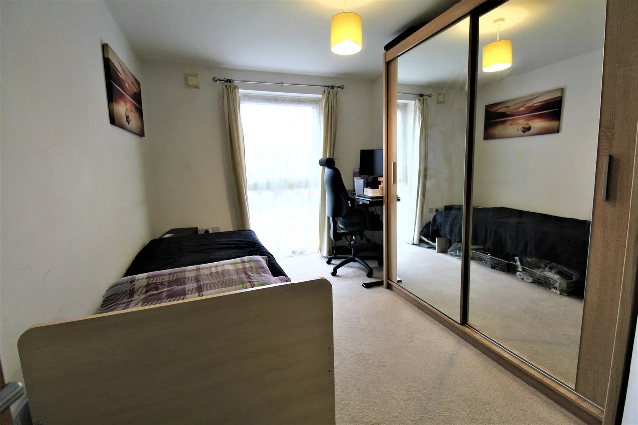 Saxton Close, Grays, Essex, RM17 6FE, photo 6