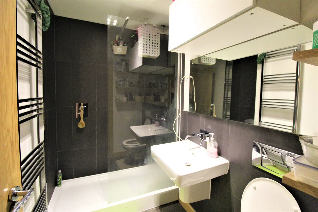 Saxton Close, Grays, Essex, RM17 6FE, photo 7