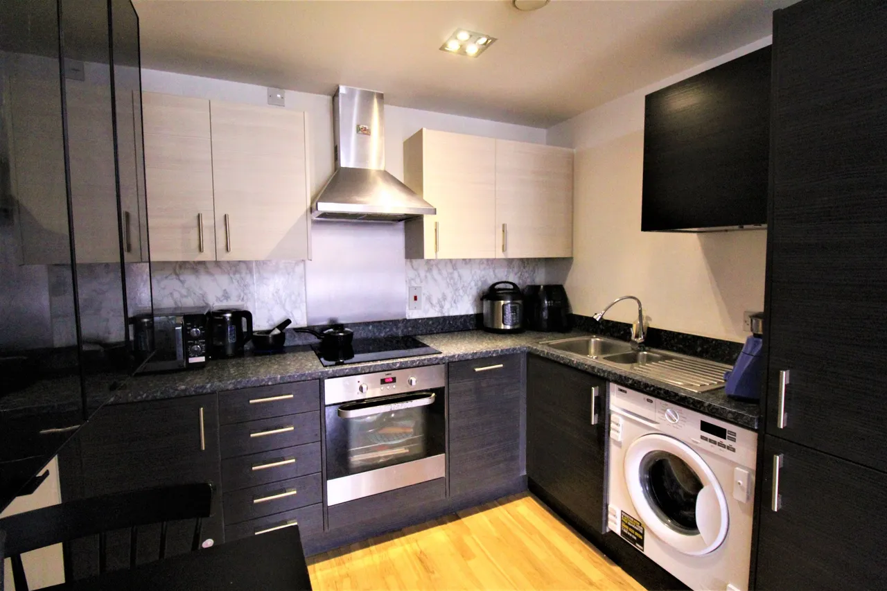 Saxton Close, Grays, Essex, RM17 6FE, photo 3