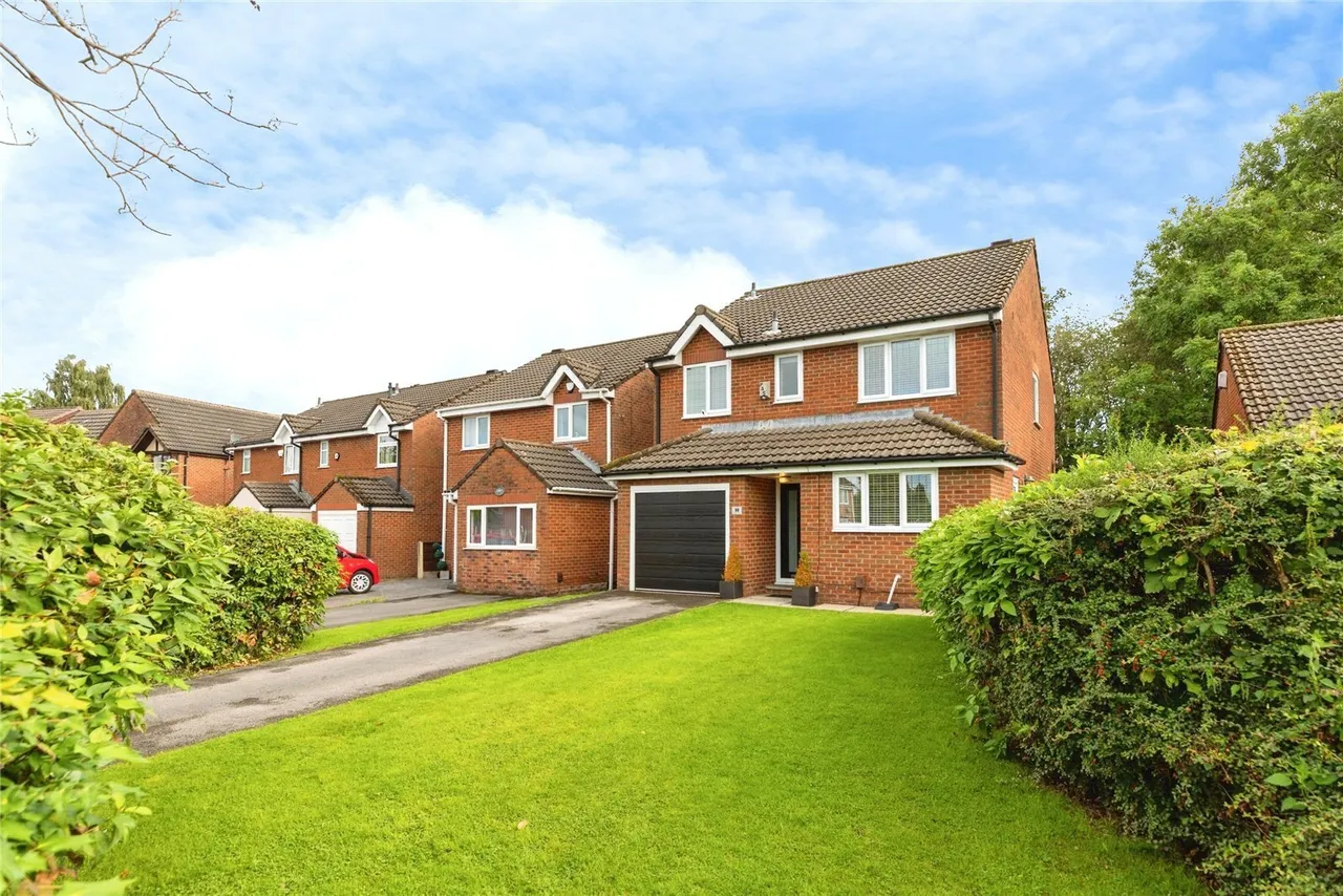 Browns Road, Bradley Fold, BL2, photo 26