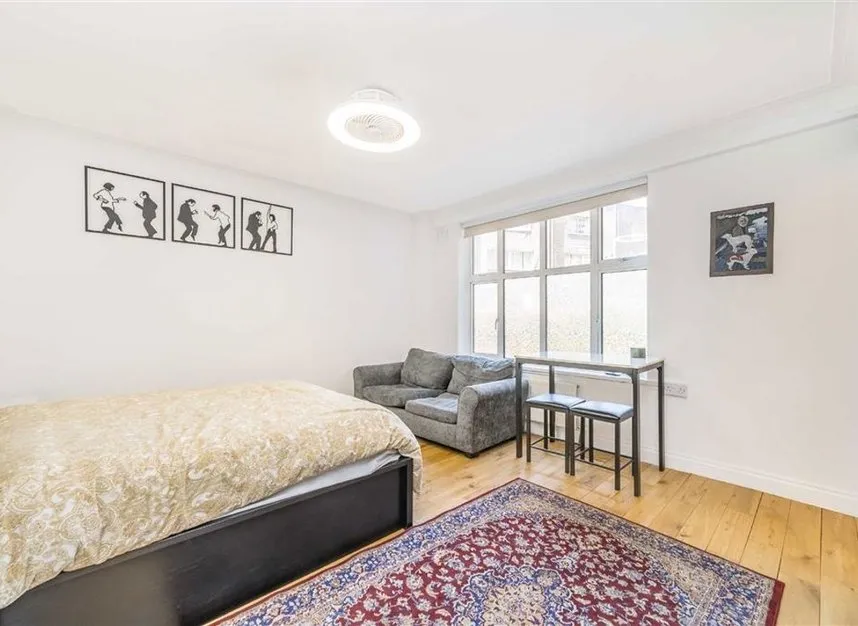 flat for sale — Edgware Road, Hyde Park, W2