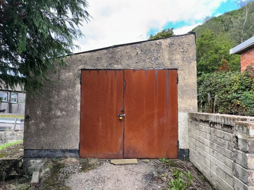 Wood Street, Cwmcarn, NEWPORT, photo 2