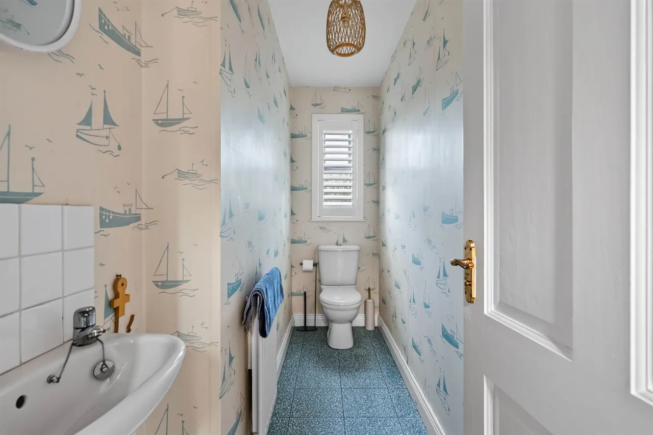 Bangor Road, Craigavad, BT18, photo 35