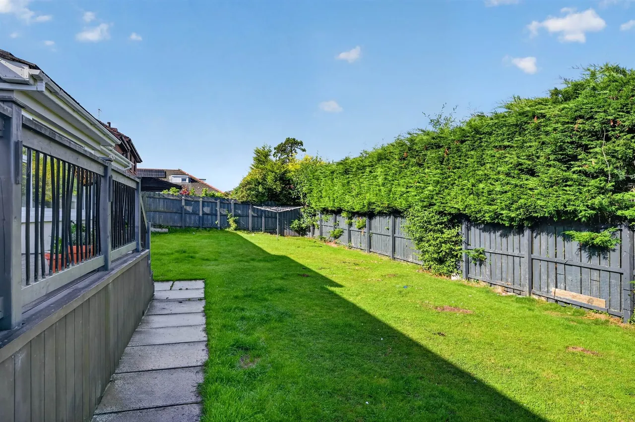 Bangor Road, Craigavad, BT18, photo 42