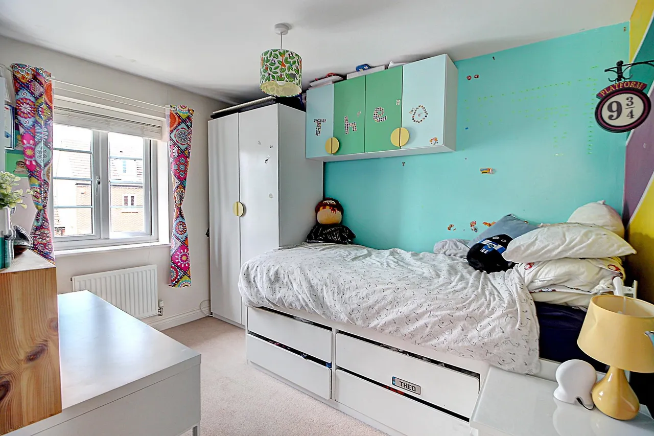 Appleton Drive, Basingstoke, RG24, photo 12