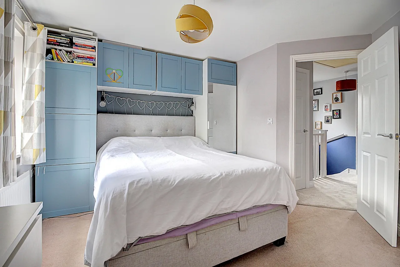 Appleton Drive, Basingstoke, RG24, photo 8