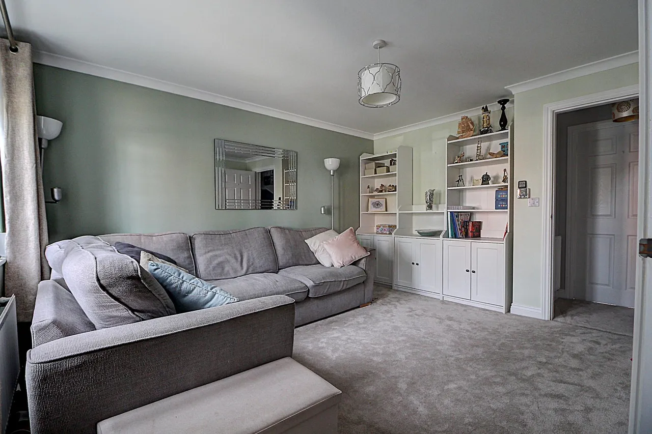 Appleton Drive, Basingstoke, RG24, photo 5