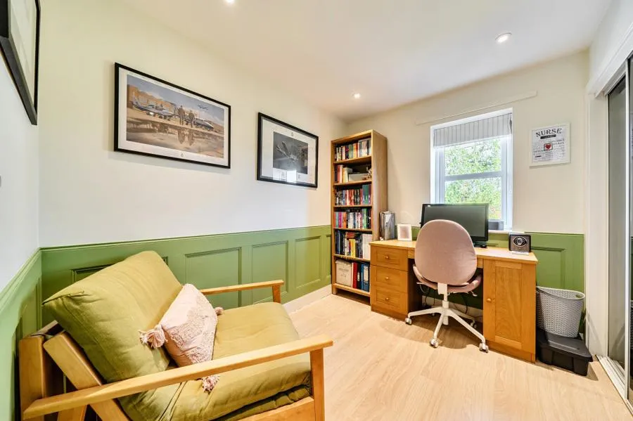 Eynsham Road, Oxford, OX2, photo 16