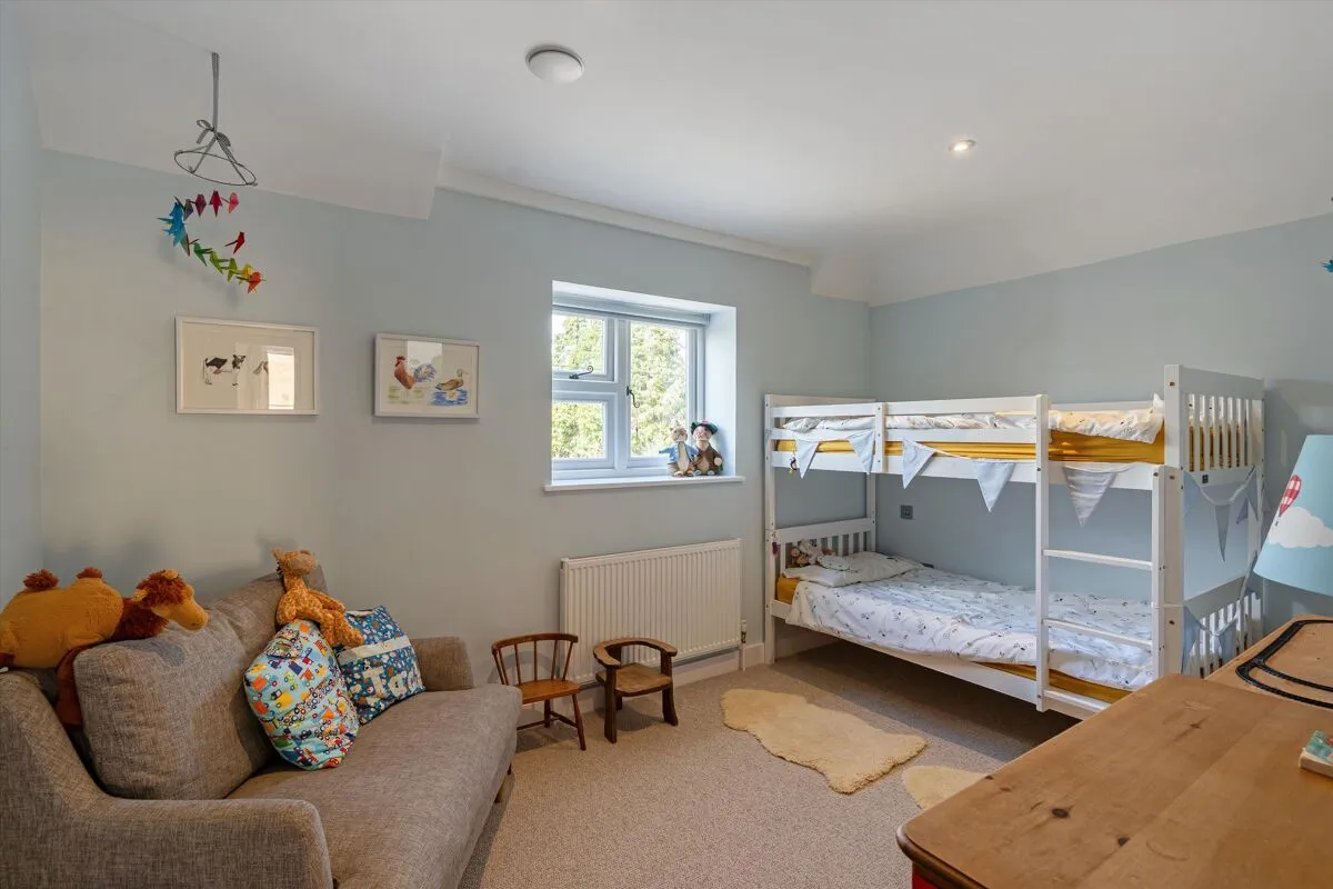Haw Lane, Olveston, BS35, photo 13
