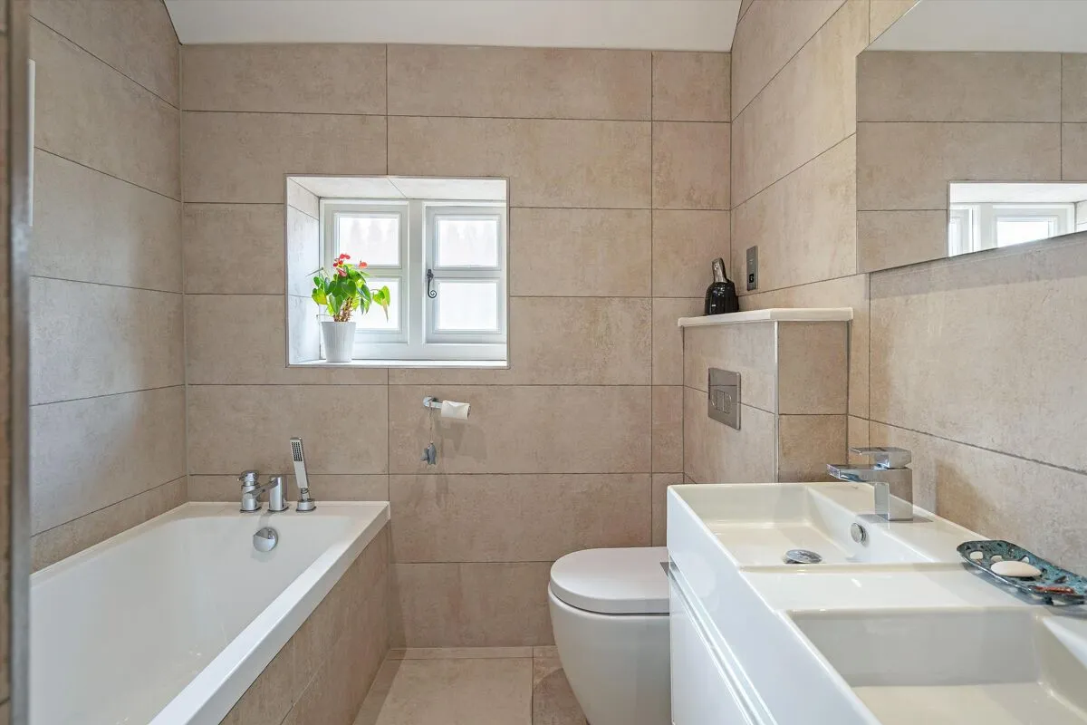 Haw Lane, Olveston, BS35, photo 14