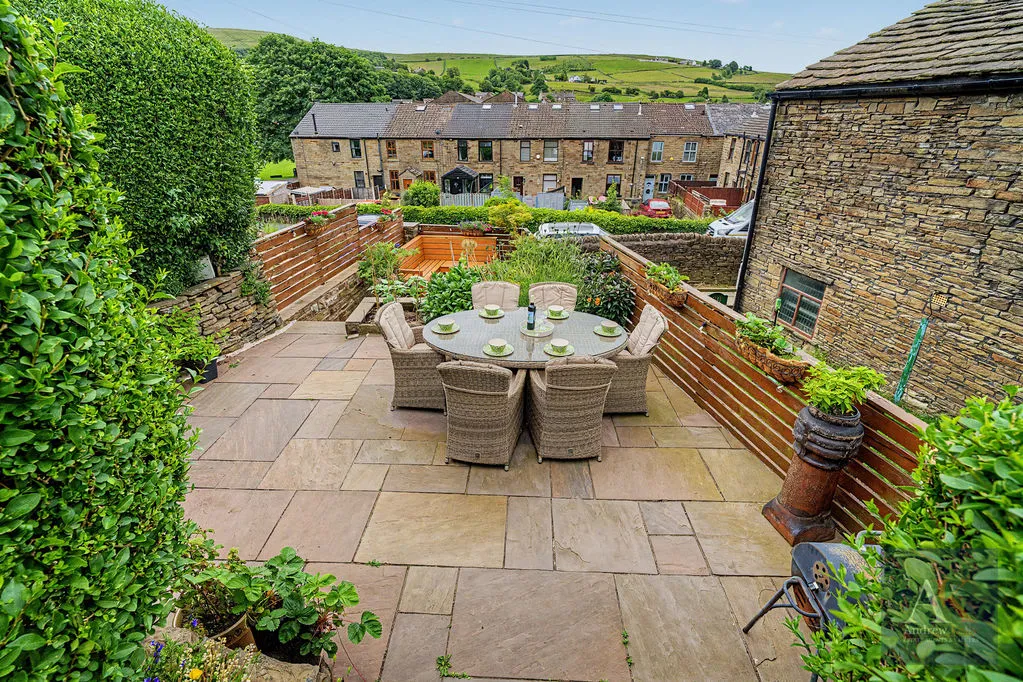 Tong End Whitworth, Rochdale OL12 8BJ, photo 16