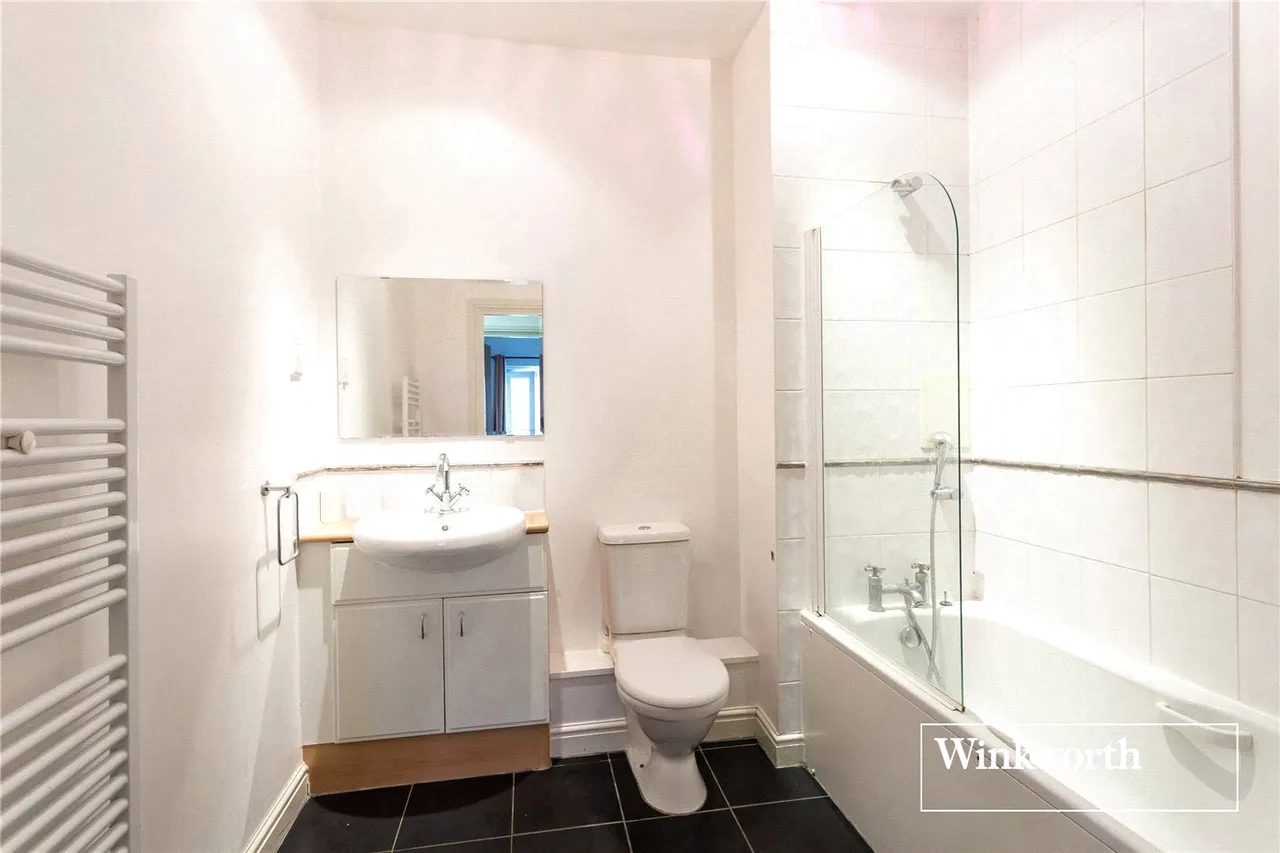Compton Court, 1 Crowder Close, North Finchley, London, N12, photo 10