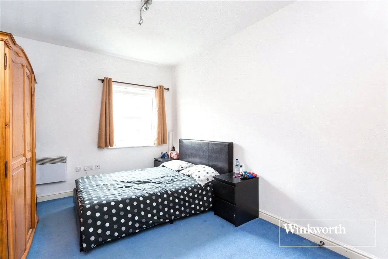 Compton Court, 1 Crowder Close, North Finchley, London, N12, photo 5