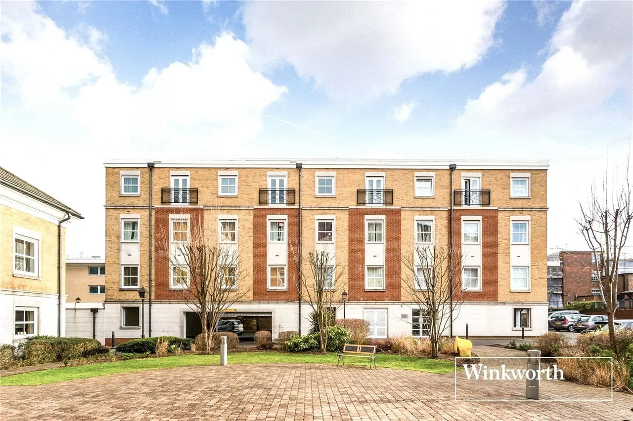 Compton Court, 1 Crowder Close, North Finchley, London, N12, photo 12