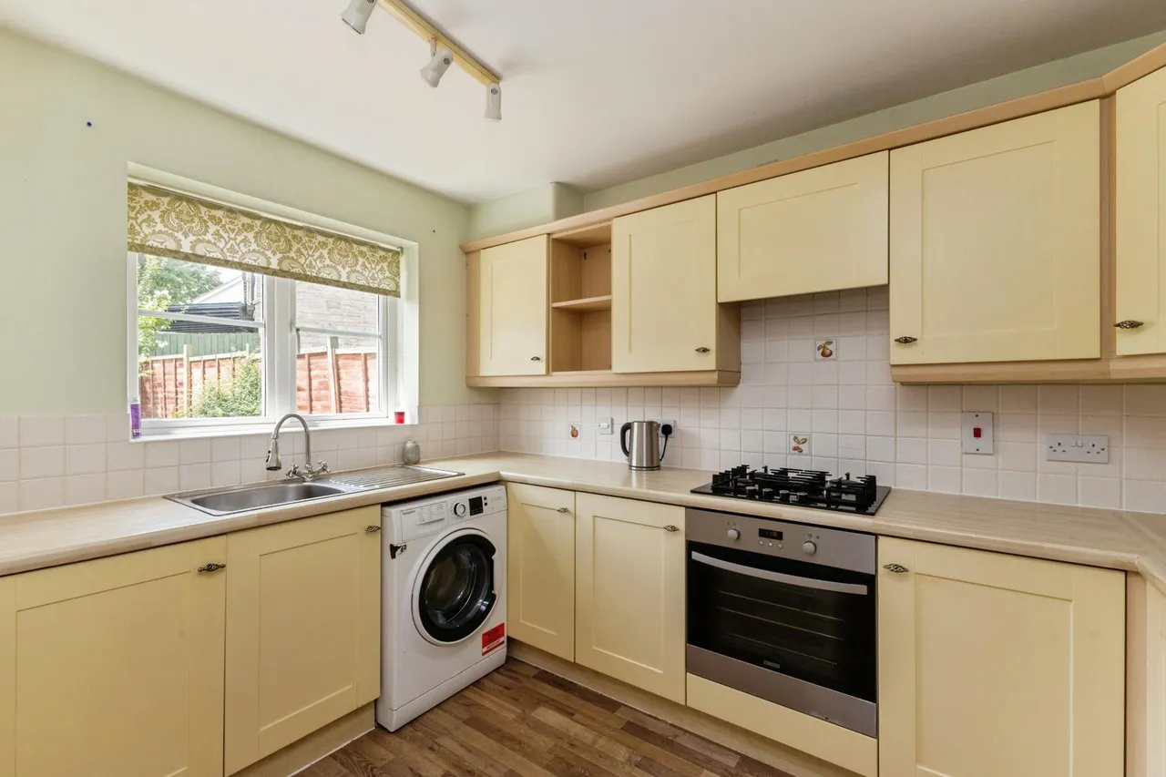 Myrtle Tree Crescent, Weston-super-mare, BS22, photo 7