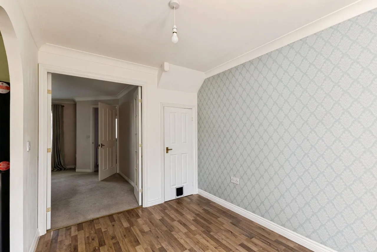Myrtle Tree Crescent, Weston-super-mare, BS22, photo 10