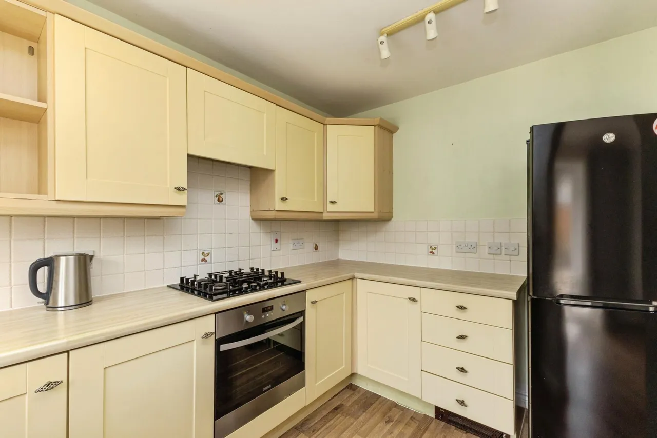 Myrtle Tree Crescent, Weston-super-mare, BS22, photo 8