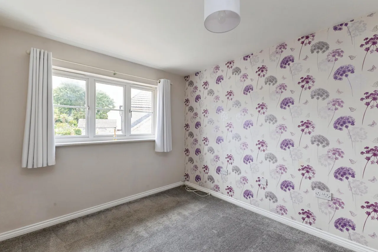 Myrtle Tree Crescent, Weston-super-mare, BS22, photo 12
