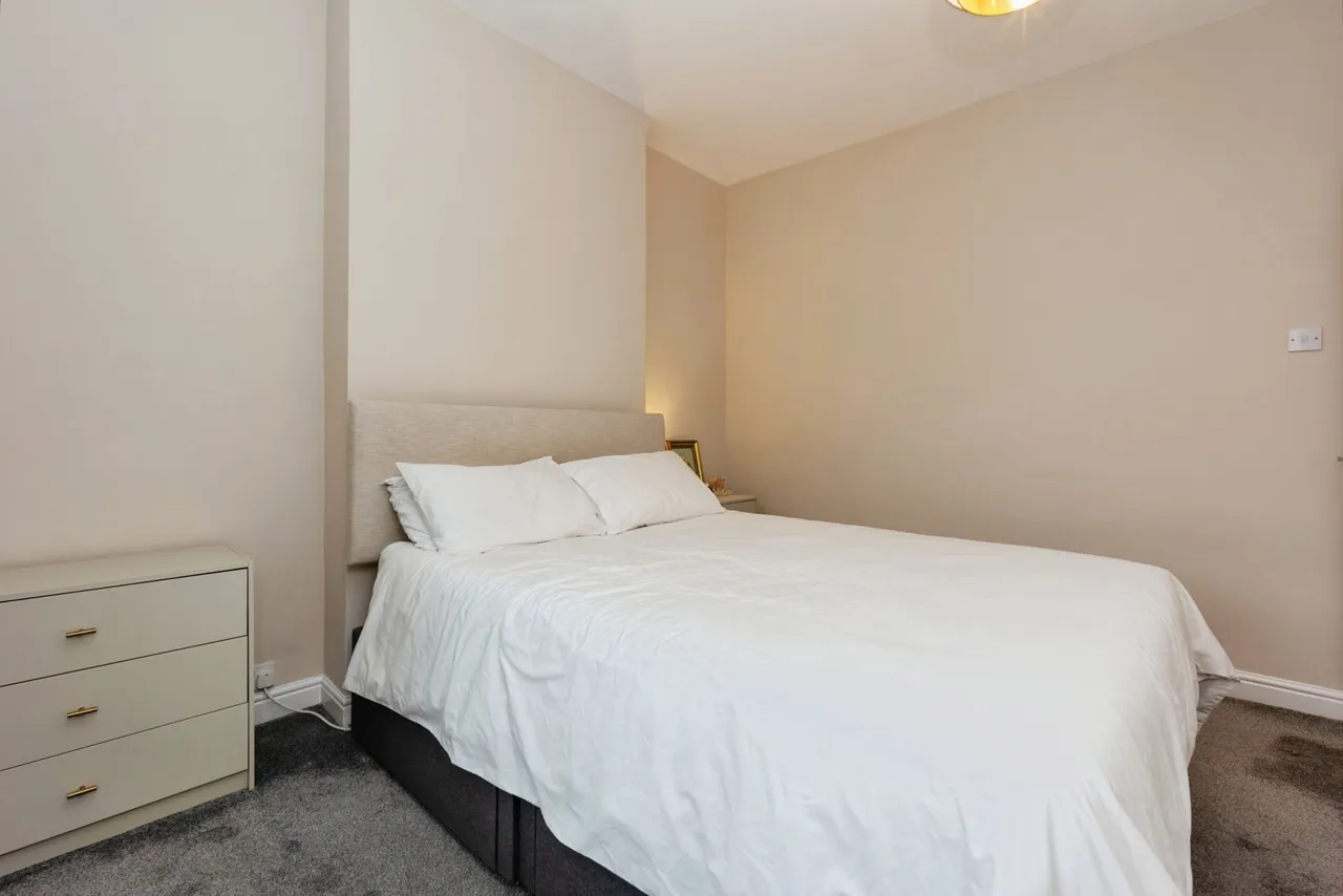 Knowsley Avenue, Urmston, M41, photo 11