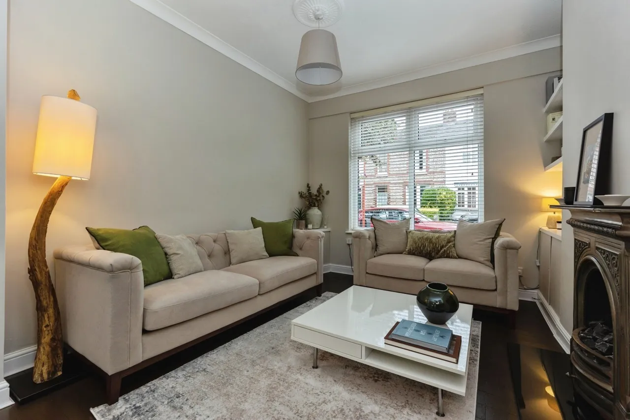 Knowsley Avenue, Urmston, M41, photo 3
