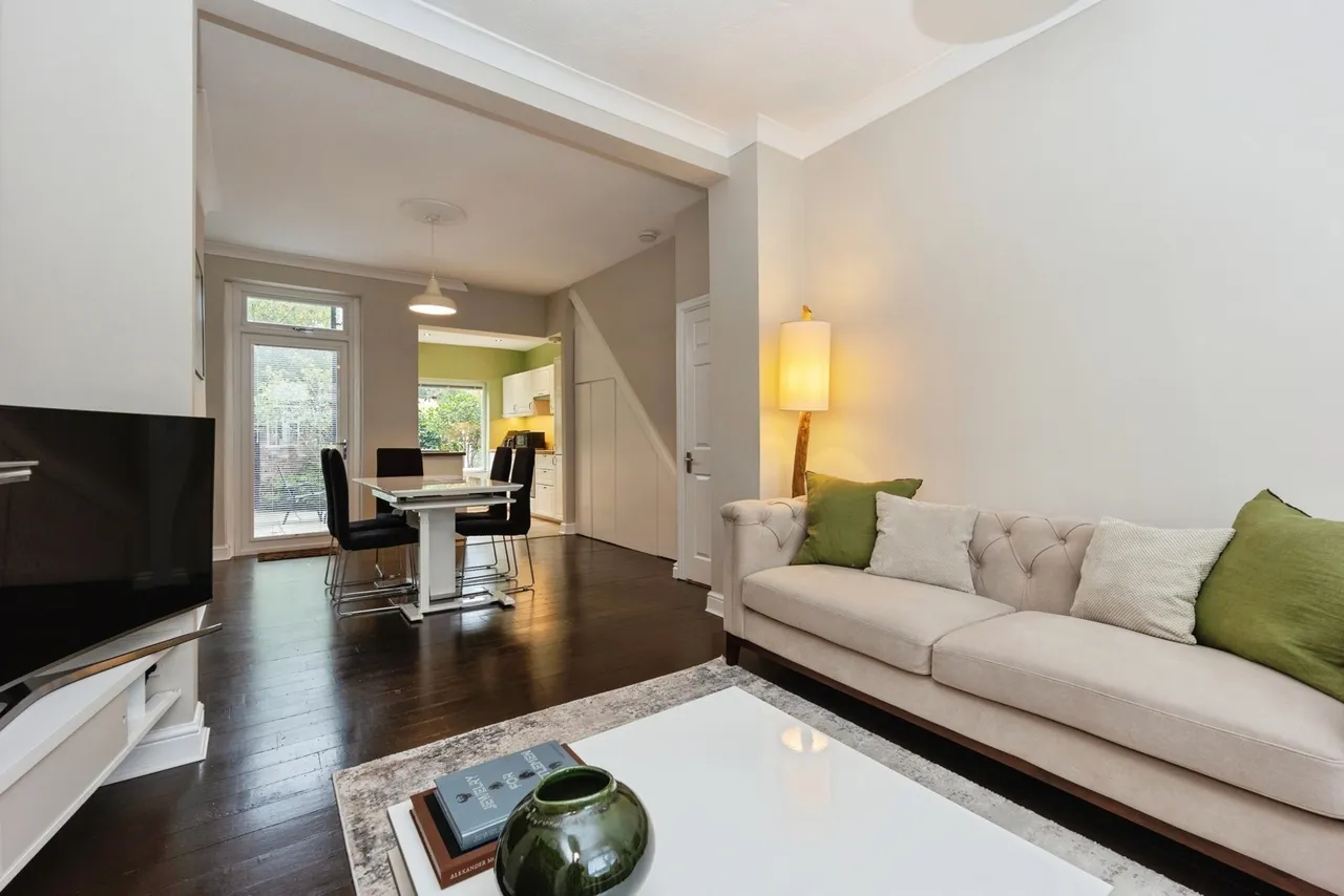Knowsley Avenue, Urmston, M41, photo 5