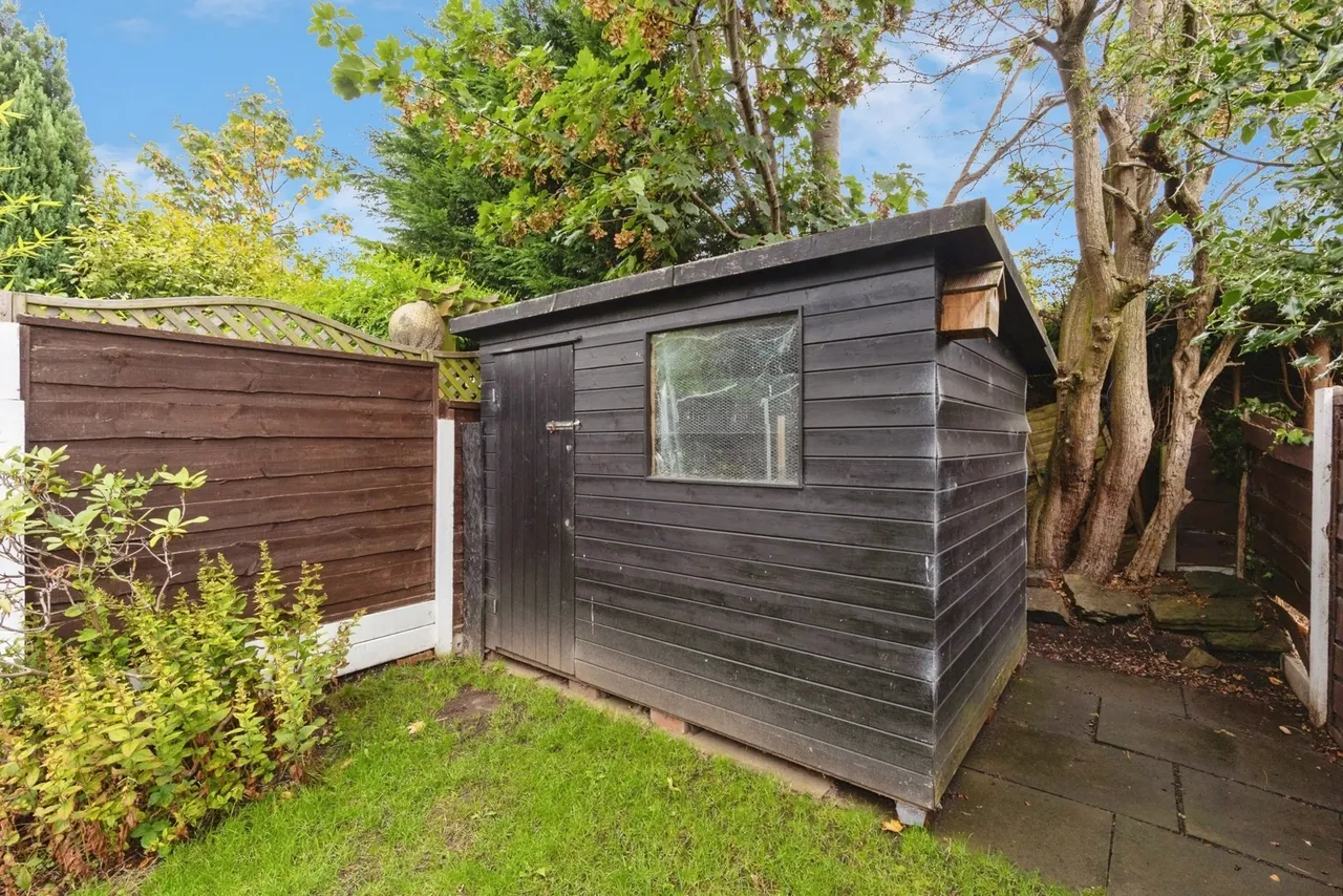 Knowsley Avenue, Urmston, M41, photo 23