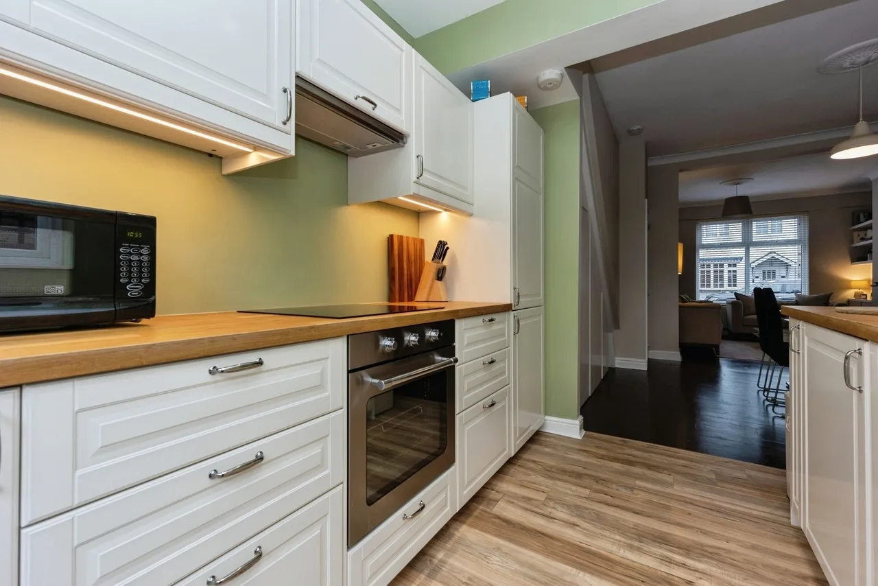 Knowsley Avenue, Urmston, M41, photo 9