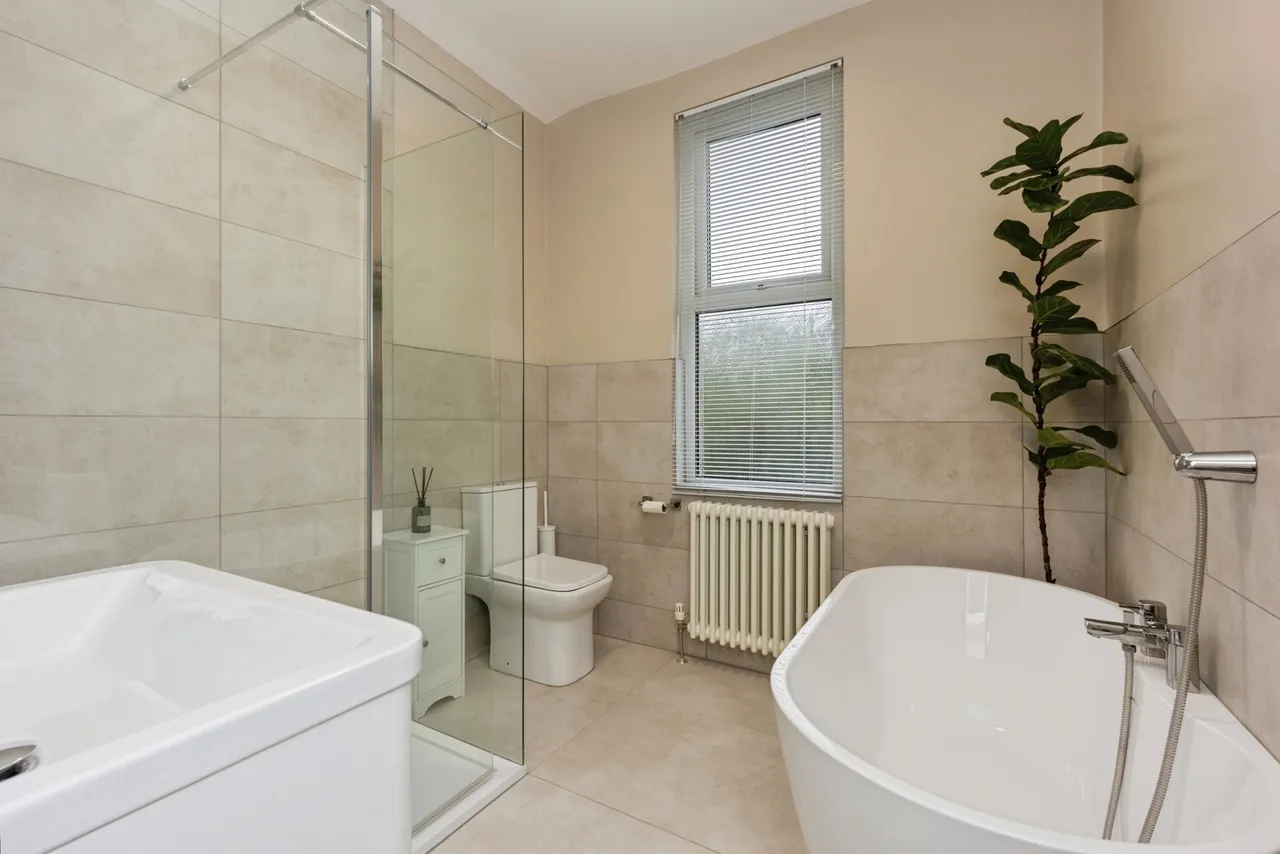 Knowsley Avenue, Urmston, M41, photo 12