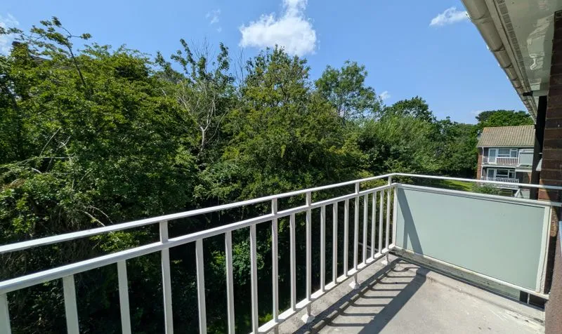 Rosebank, Epsom, KT18, photo 7