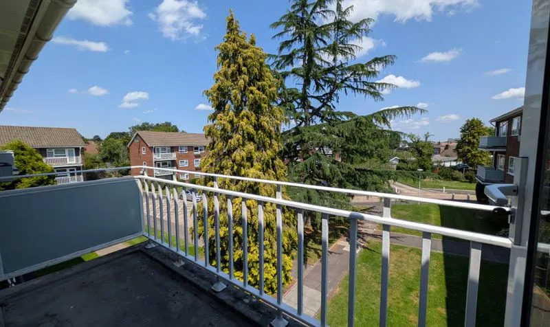 Rosebank, Epsom, KT18, photo 9