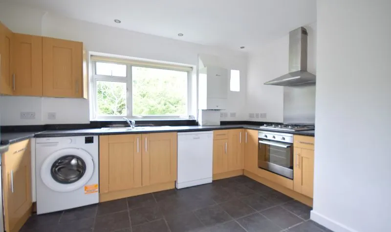Rosebank, Epsom, KT18, photo 11
