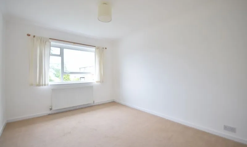 Rosebank, Epsom, KT18, photo 6