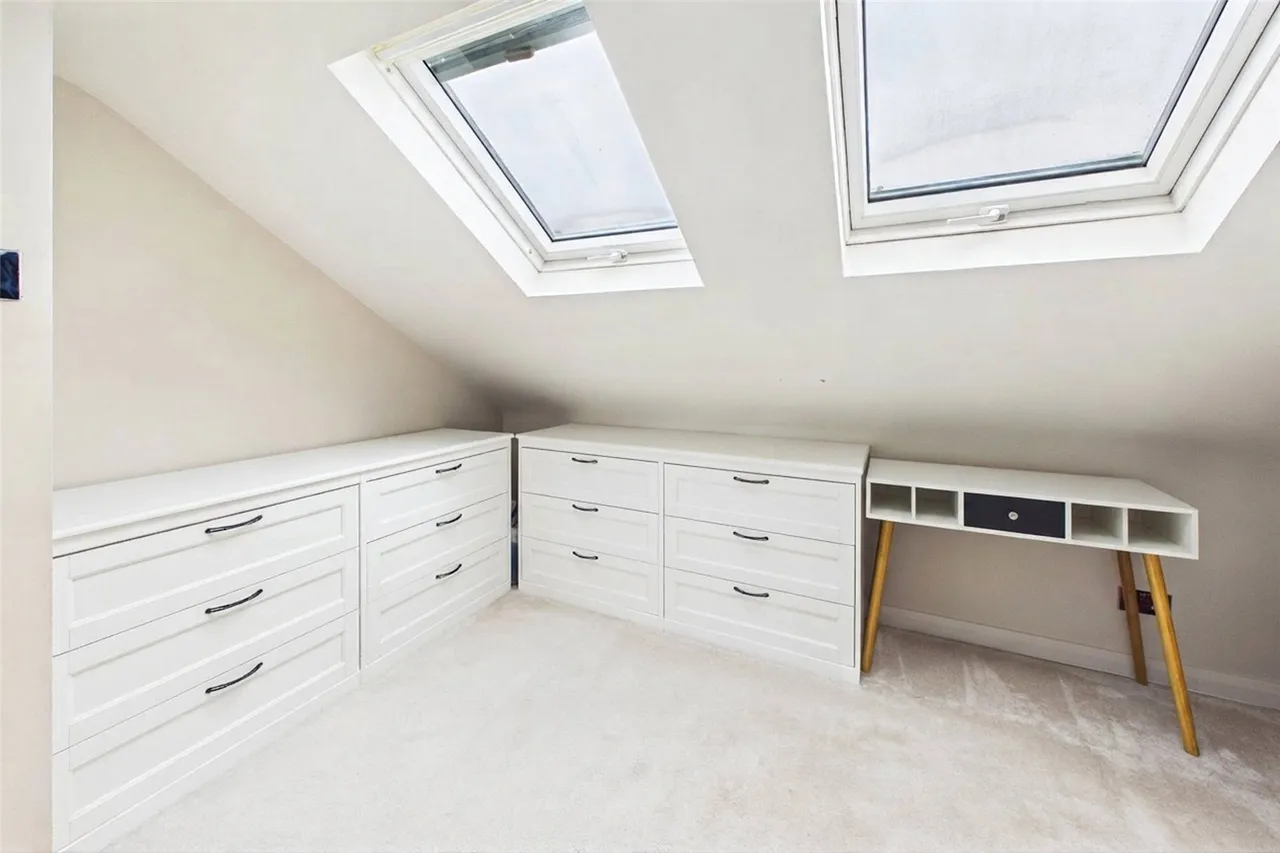 Lynwood Drive, Mytchett, GU16, photo 20