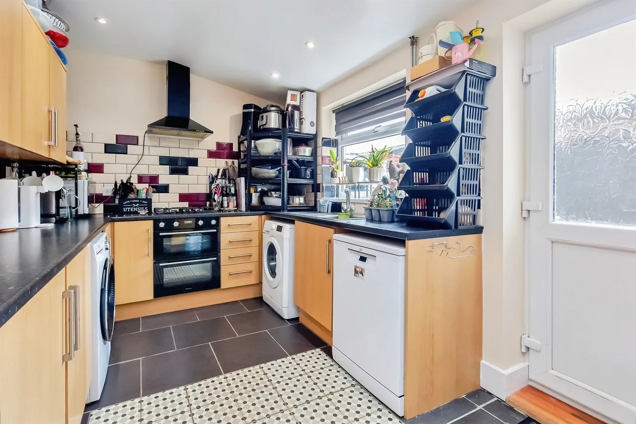 Station Road, Irchester, Wellingborough, photo 8