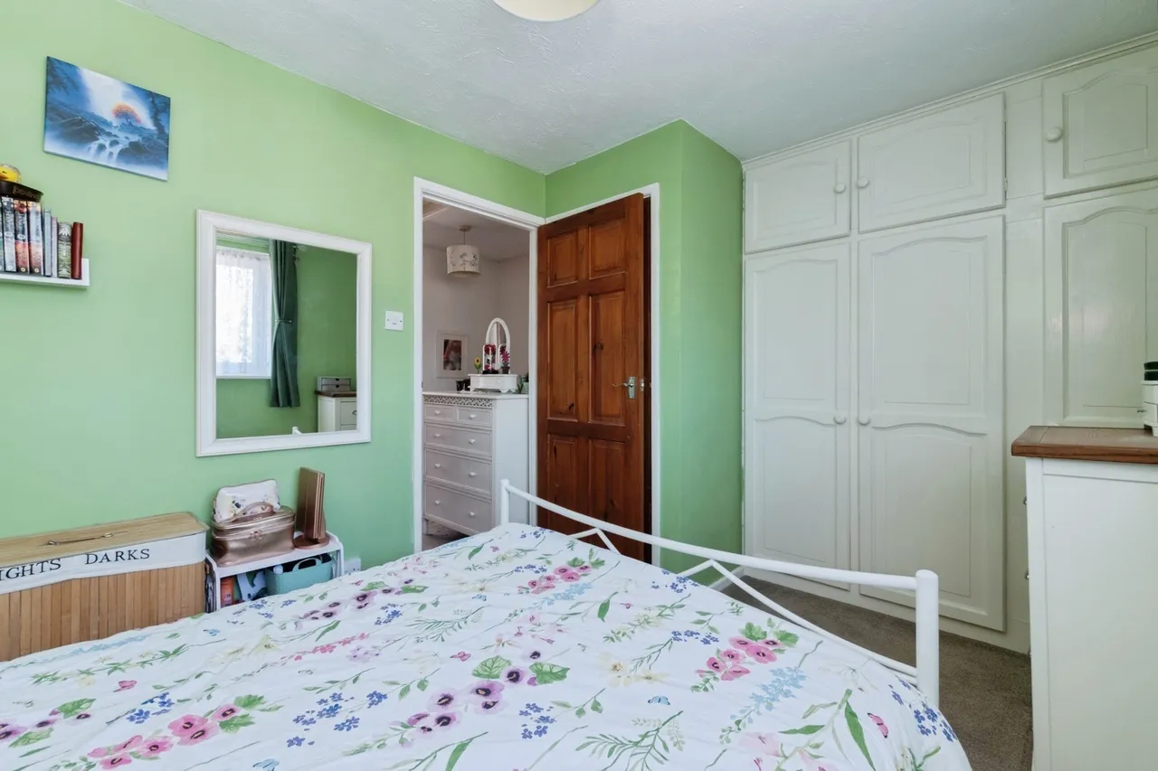 Godmanston Close, Poole, BH17, photo 9