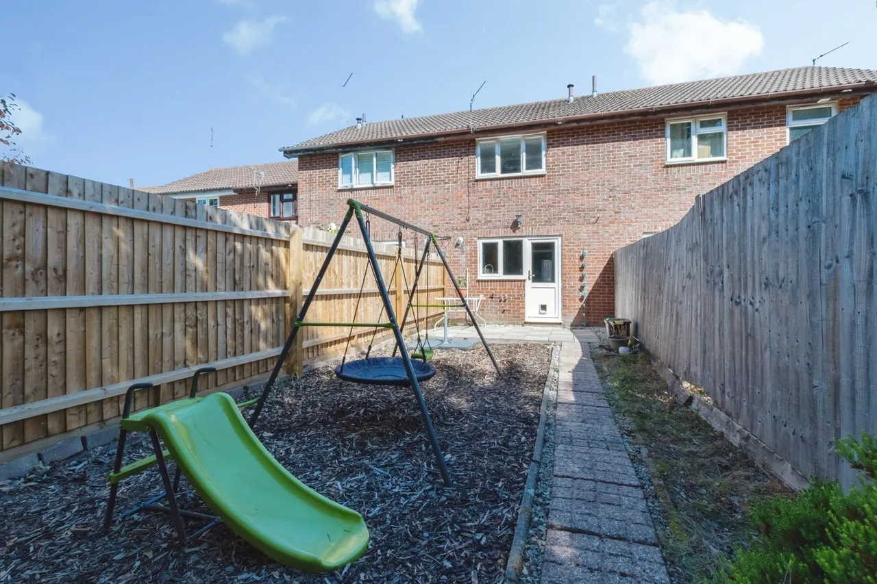 Godmanston Close, Poole, BH17, photo 13