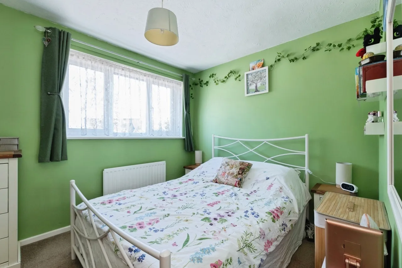 Godmanston Close, Poole, BH17, photo 8