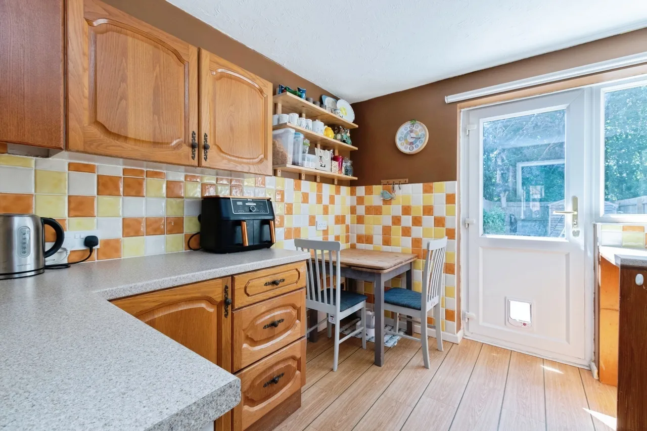 Godmanston Close, Poole, BH17, photo 5