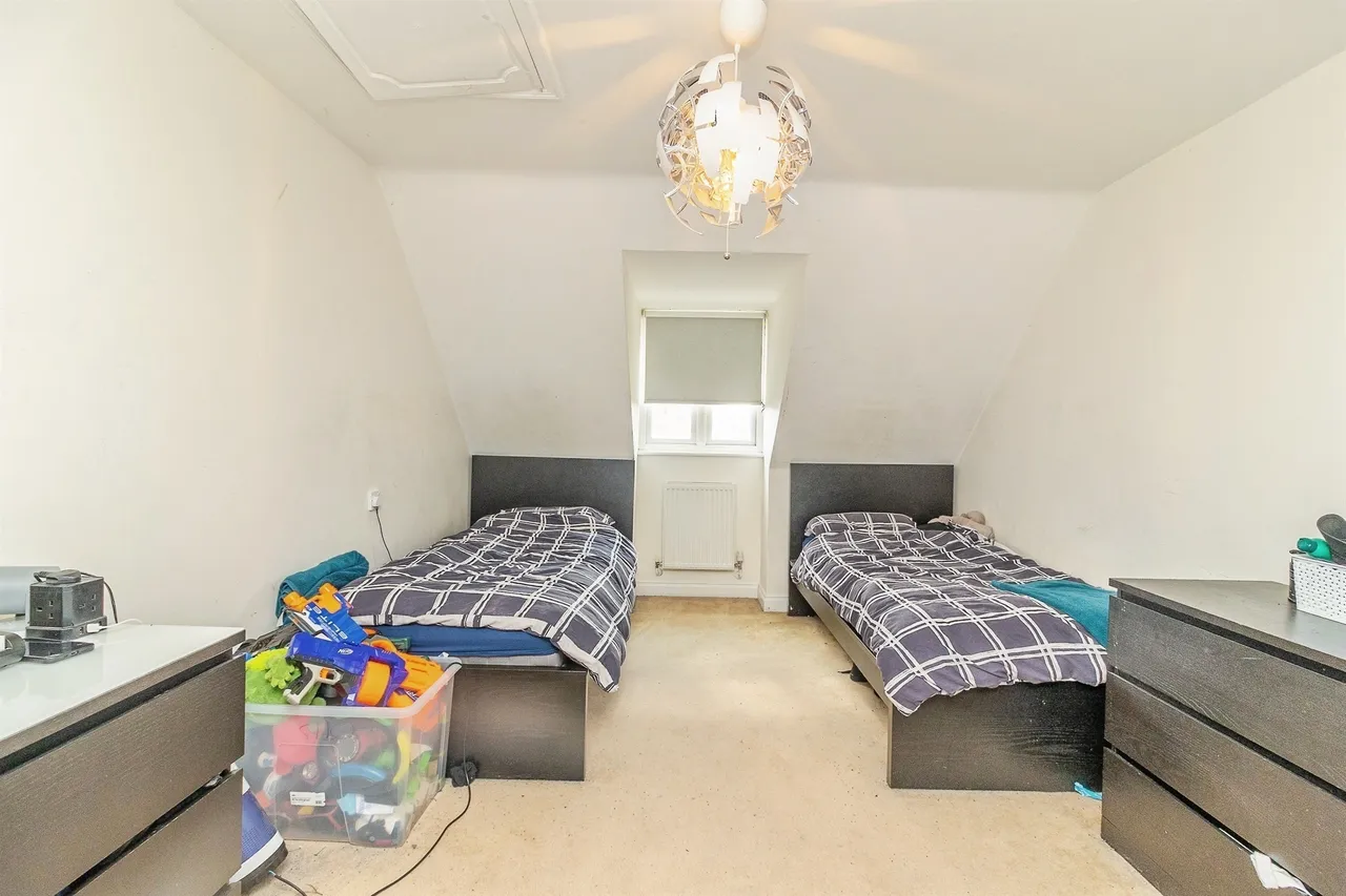 Newport Road, Woburn Sands, MK17, photo 16