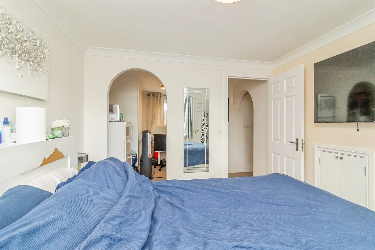 Newport Road, Woburn Sands, MK17, photo 12