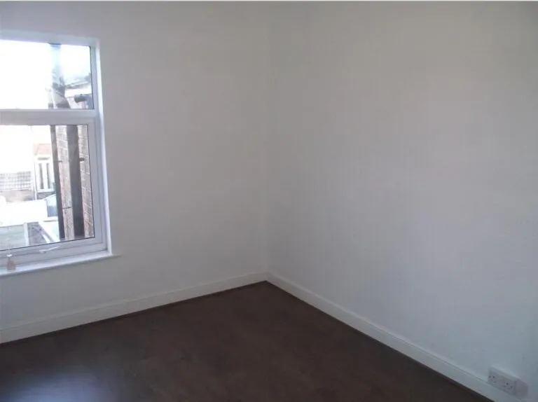 Vincent Street, CW1, photo 8