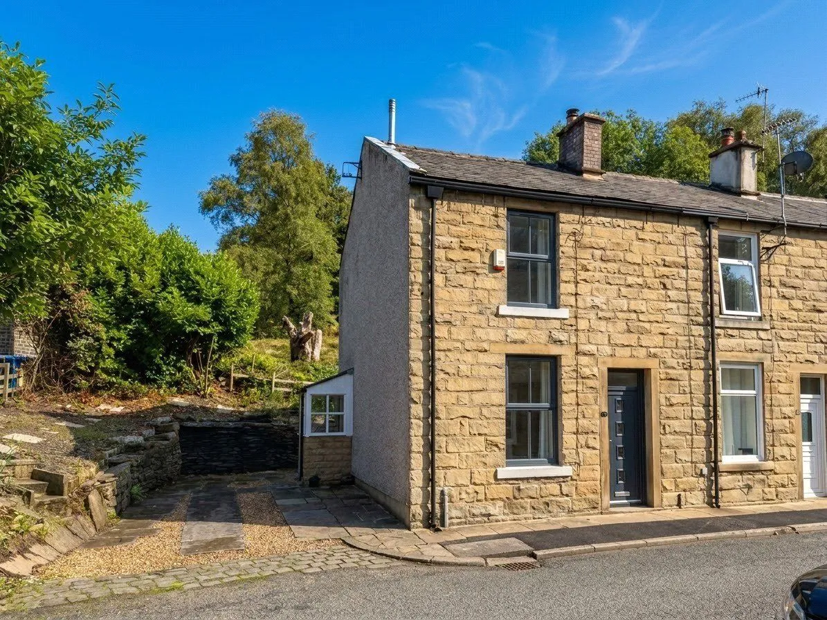 Lee Road, Stacksteads, OL13, photo 15