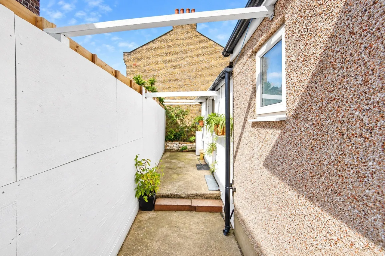 Market Street, East Ham, London, E6, photo 11