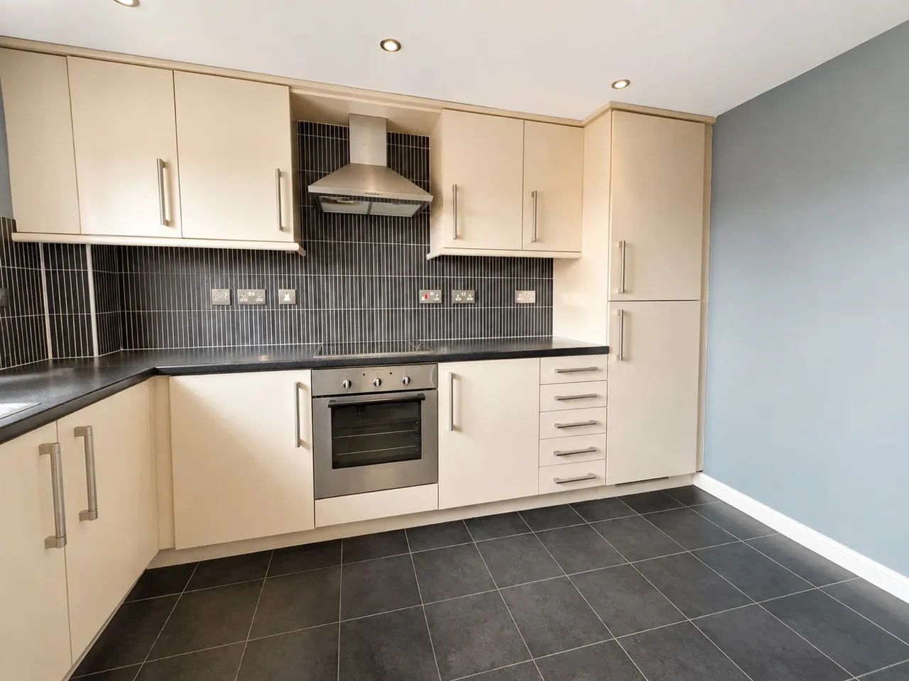 Hednesford Road, Hednesford, WS12, photo 3