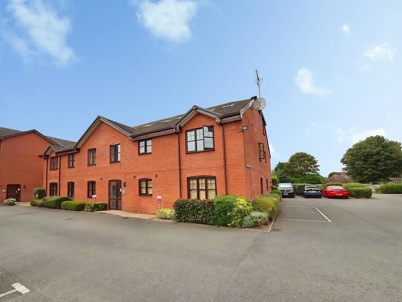 1 bed flat for sale, Hednesford Road, Hednesford, WS12