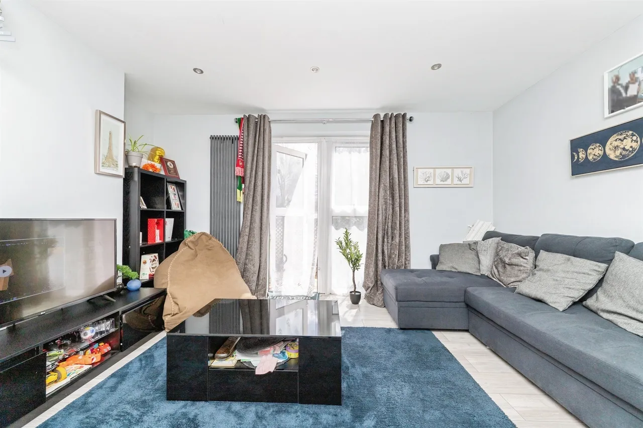 2 bed flat for sale, Aldykes, Hatfield, AL10