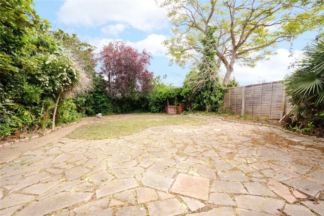 Lyndhurst Avenue, Twickenham, TW2, photo 4